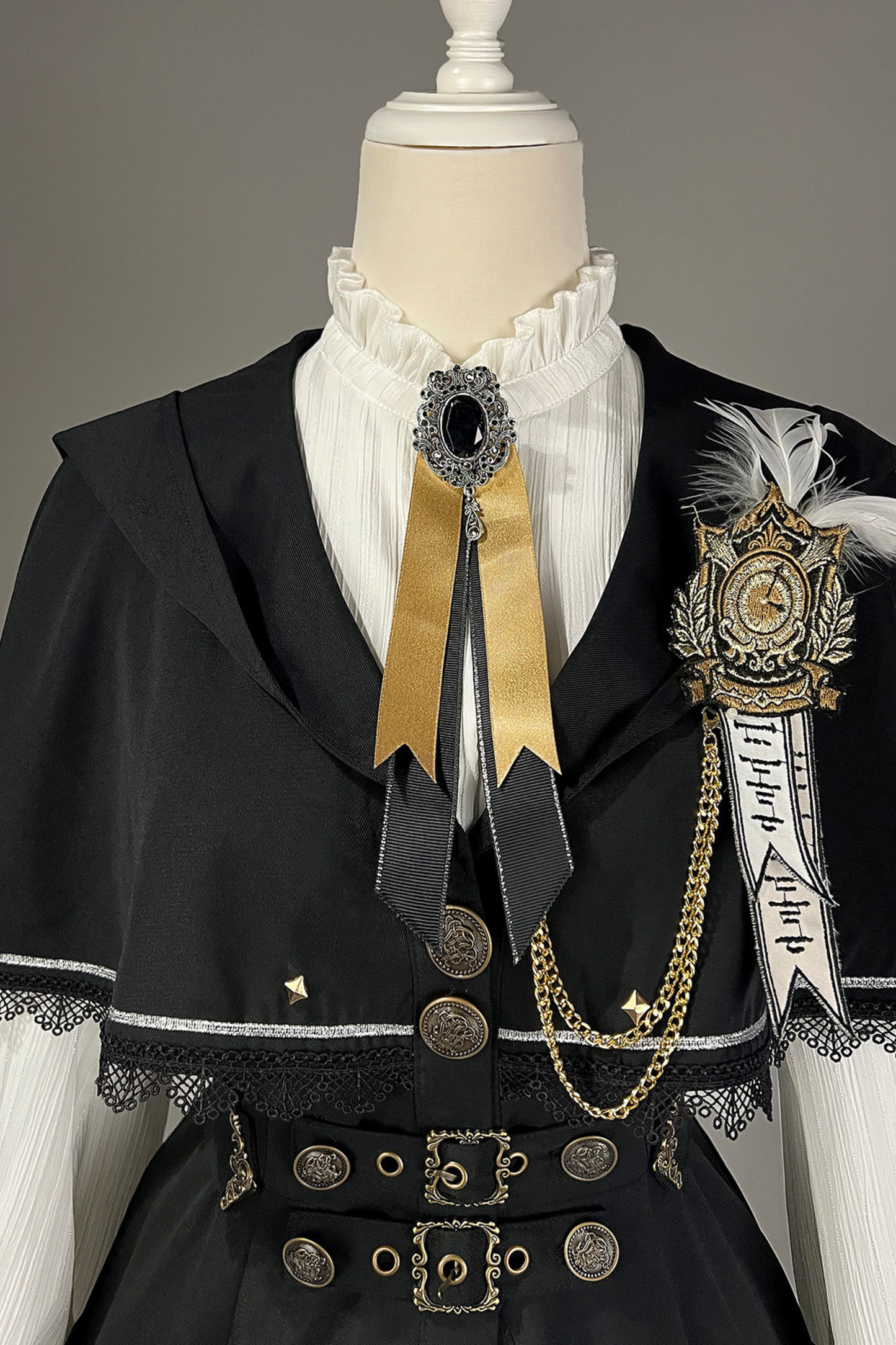 ドラゴンアリアロリータケープコート+トップス+スカート