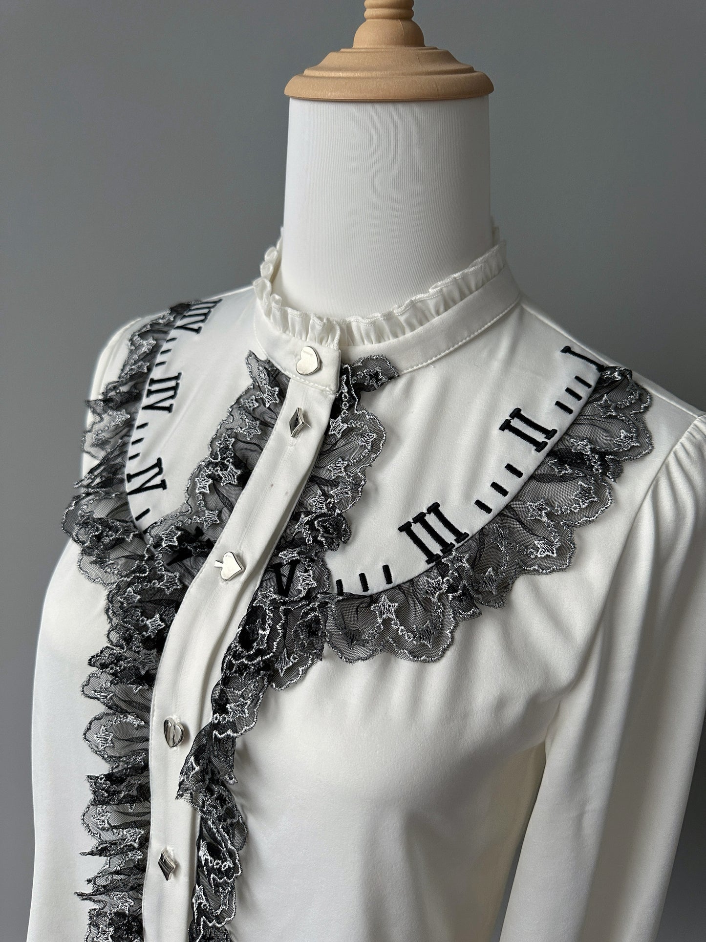 [deposit] Alice Clock Embroidery Shirt Lolita Long Sleeve Satin Pro Shirt - [Please note size]