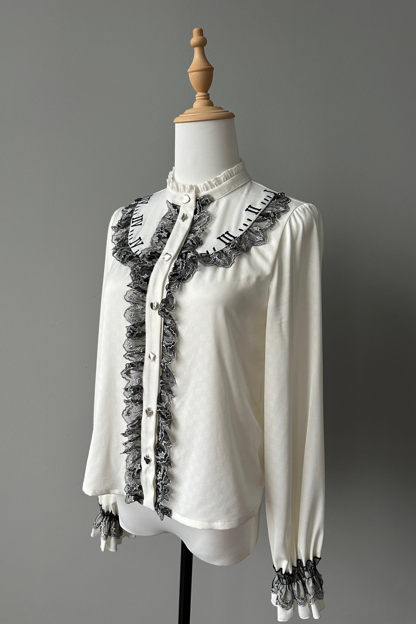 [deposit] Alice Clock Embroidery Shirt Lolita Long Sleeve Satin Pro Shirt - [Please note size]