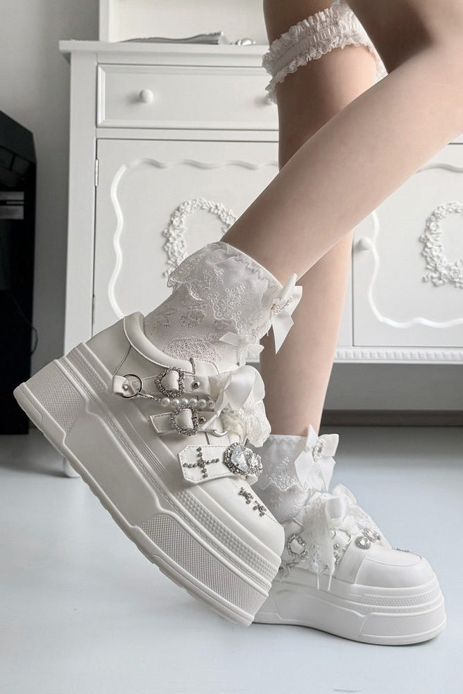 【10月6日予約締切】White/Pink/Black Rhinestone Buckle Lace Cross Charm Ribbon Chunky Sneakers