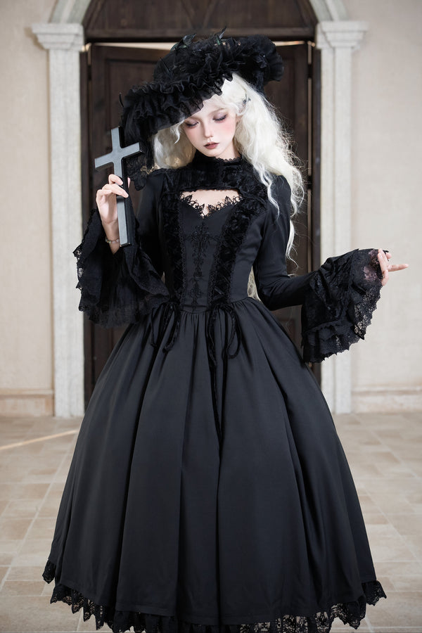 [Deadline for reservations: December 13th] Dark Gothic Rose Embroidered Black Velvet Dress + Headband