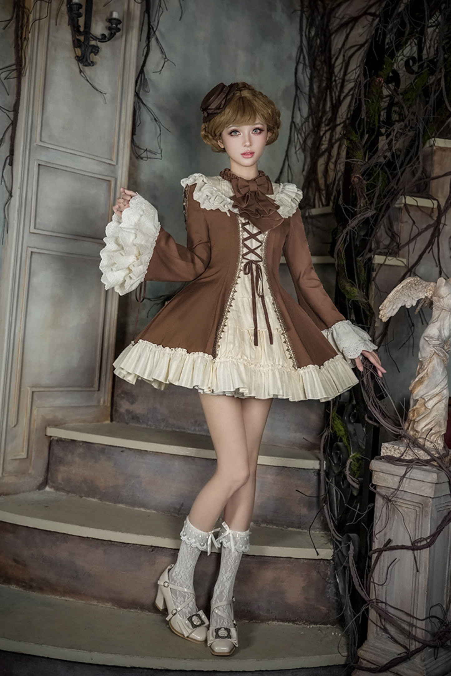 レーススタンドカラーフレアスリーブツインドールロリータドレス+カラー+ハット