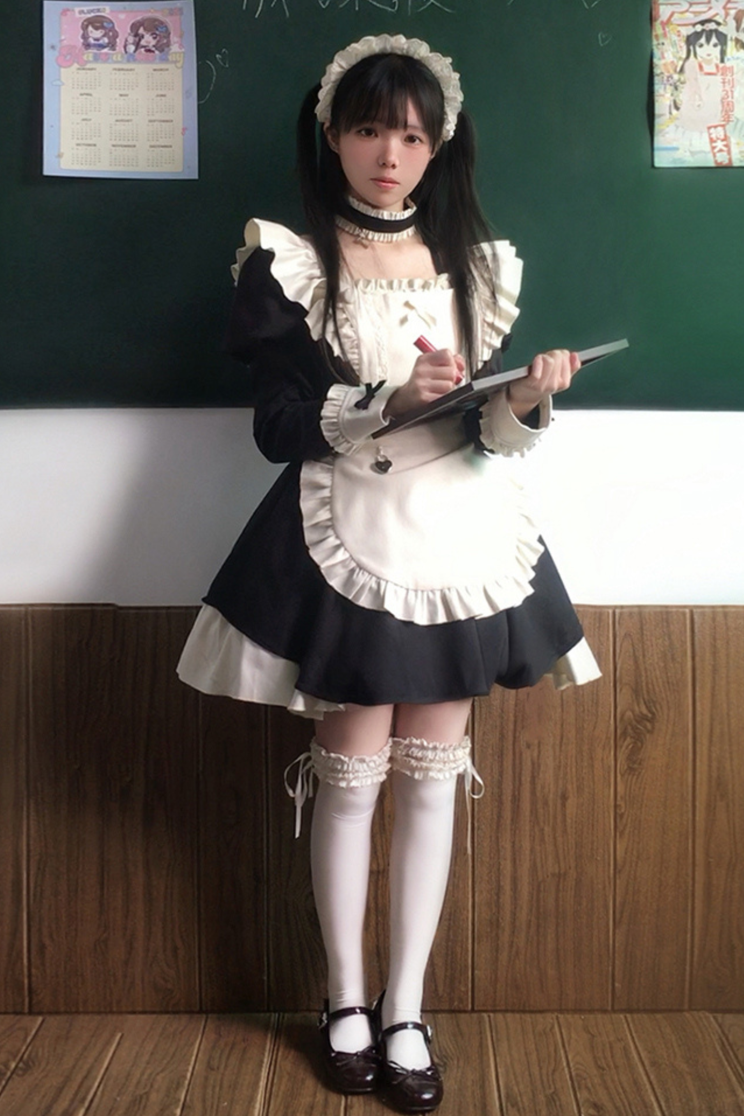 ツインフリルメイドロリータドレス+エプロン+チョーカー+ヘッドバンド+リボン+レッグカバー