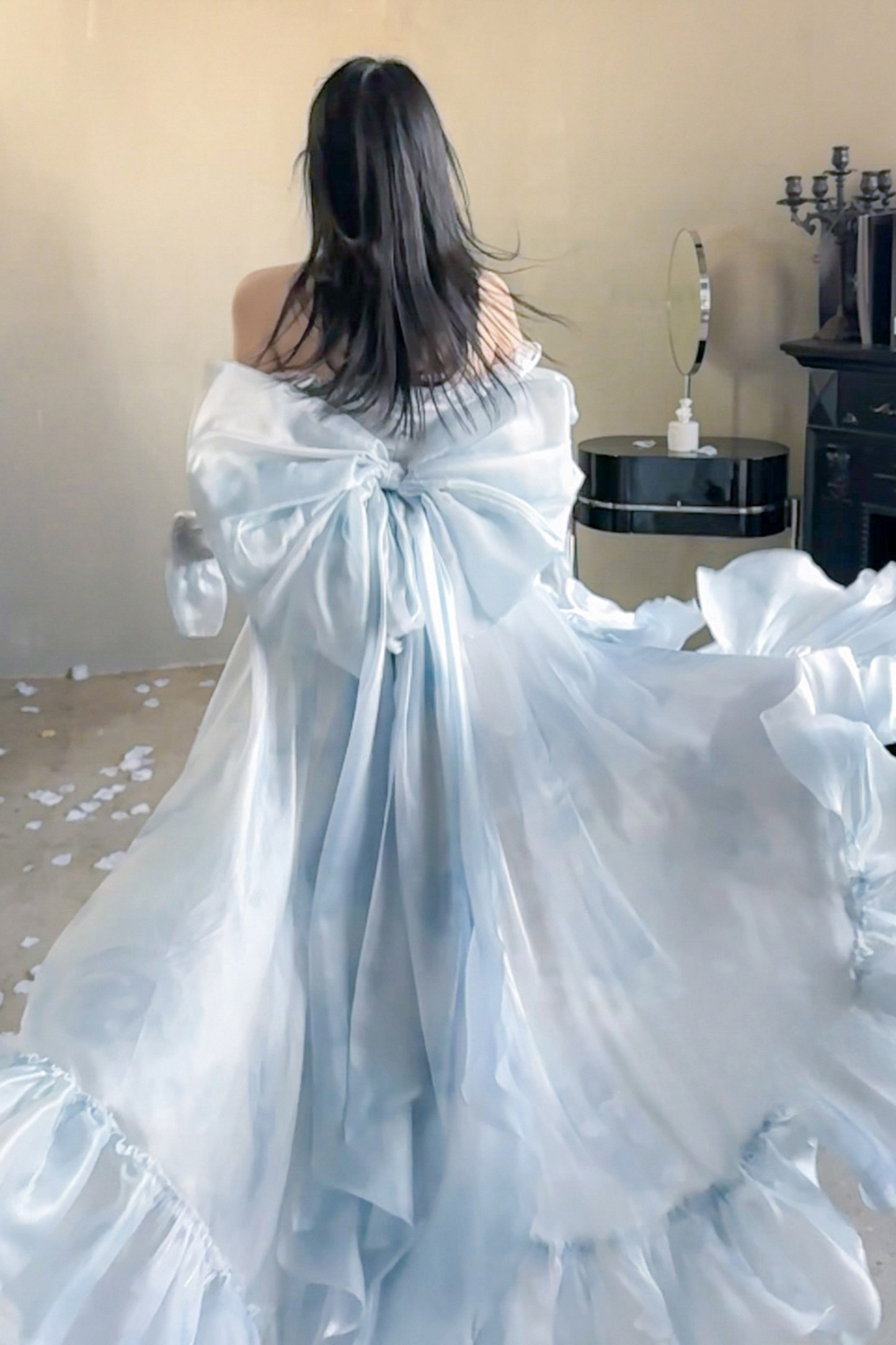 [Pre-order product] Snow Blue Sparkling Series Long Tail Bustier Dress + Back Ribbon