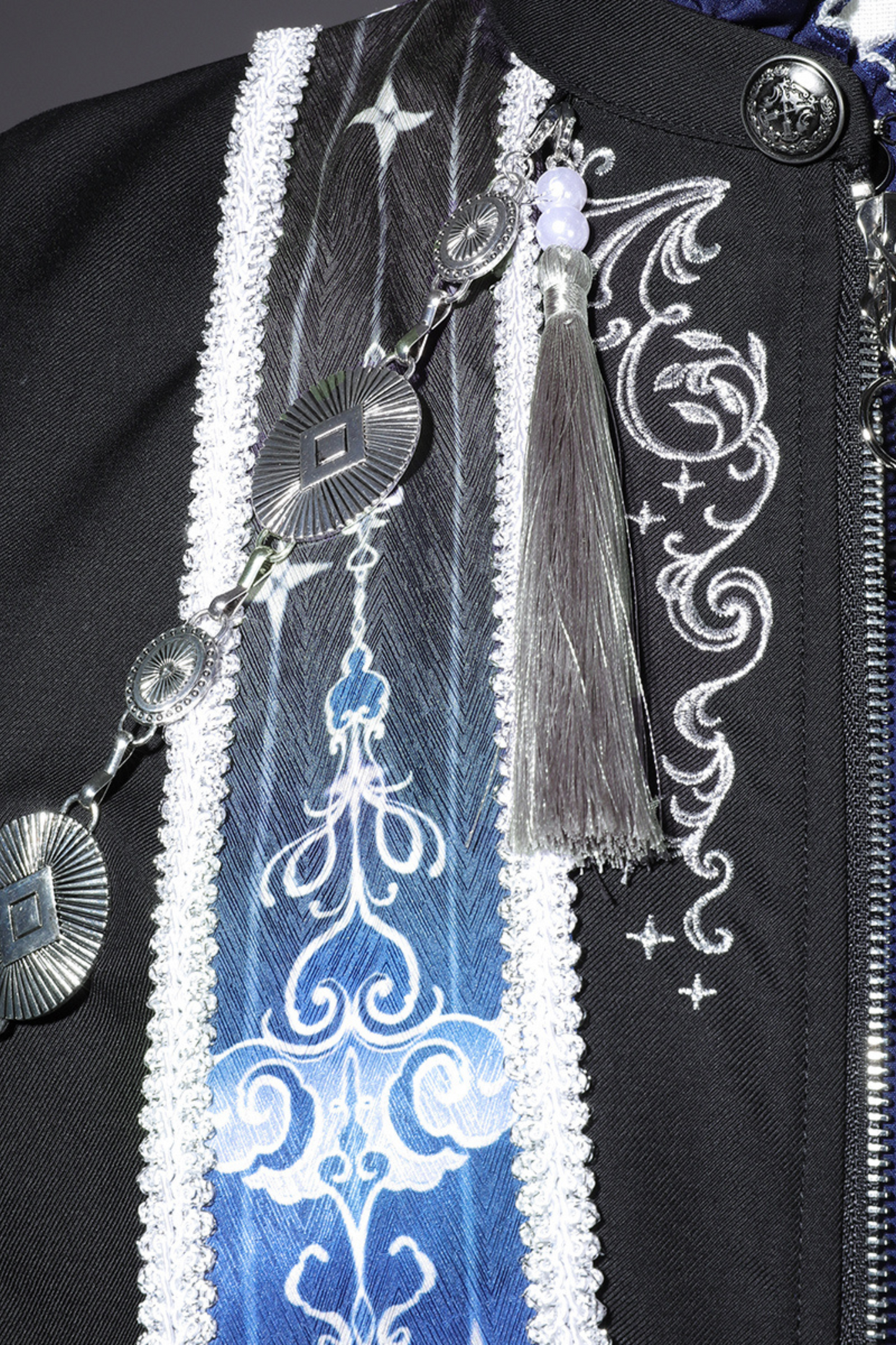 Courtly Dark New China Mermaid Setup