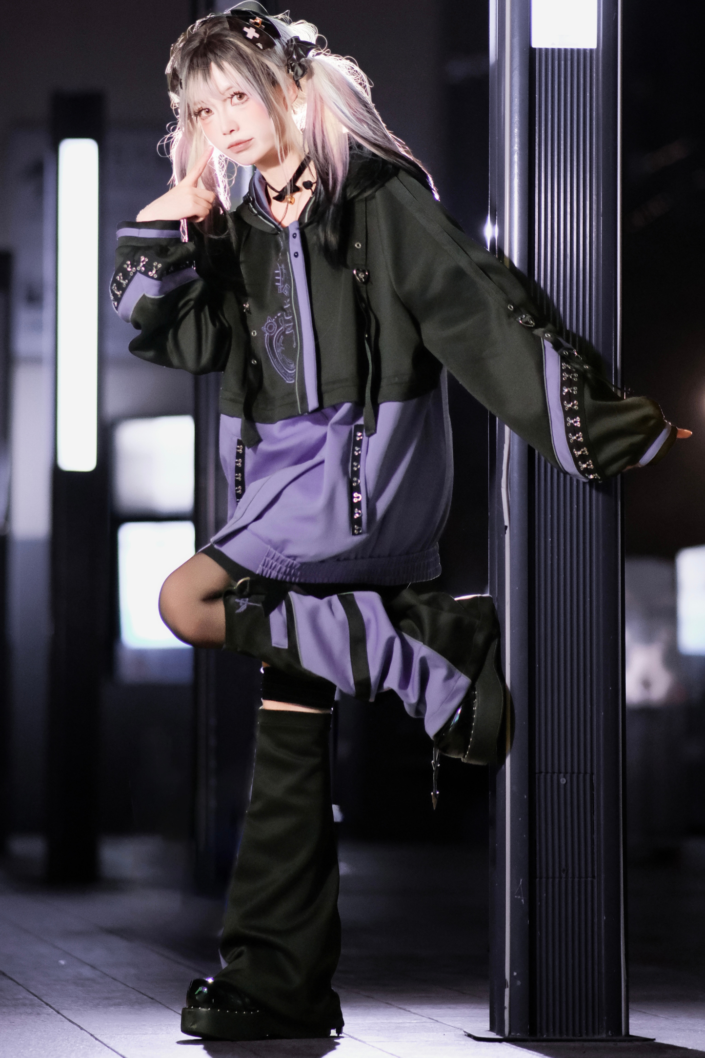 【天使界隈】サイバーテクノロジージャケット+ショートパンツ+レッグカバー