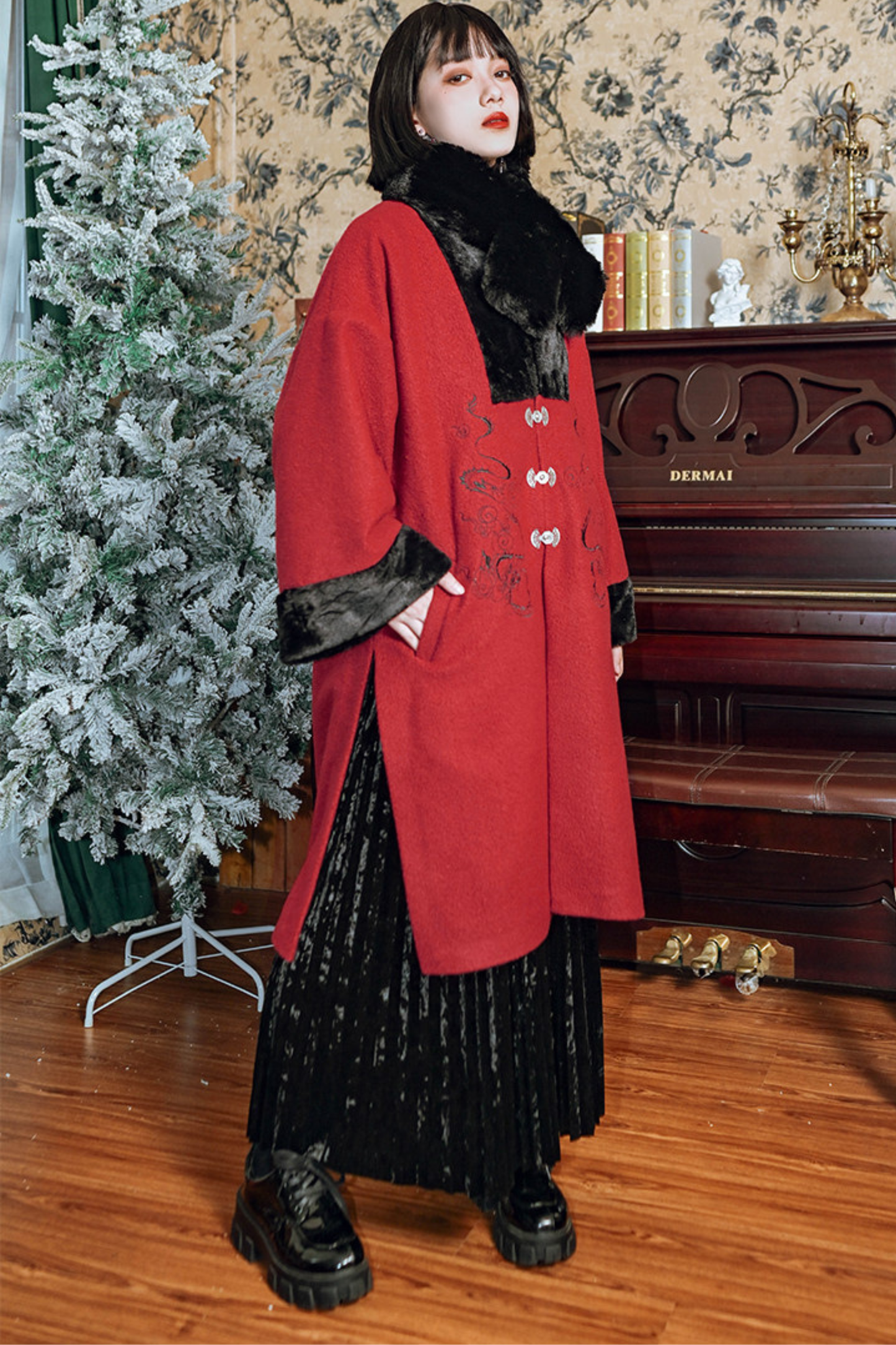 Chinese Dragon Motif Long Cardigan