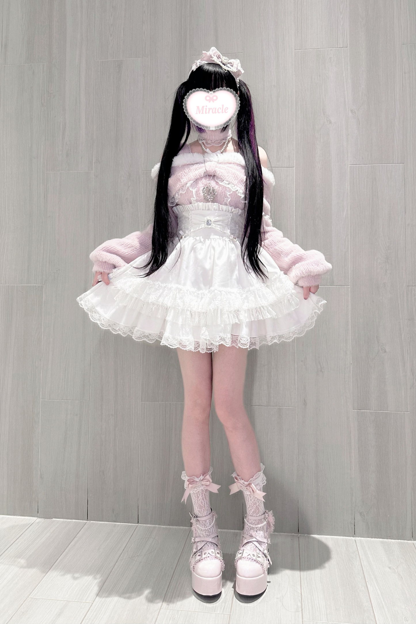 レースリボンオフショルダートップス