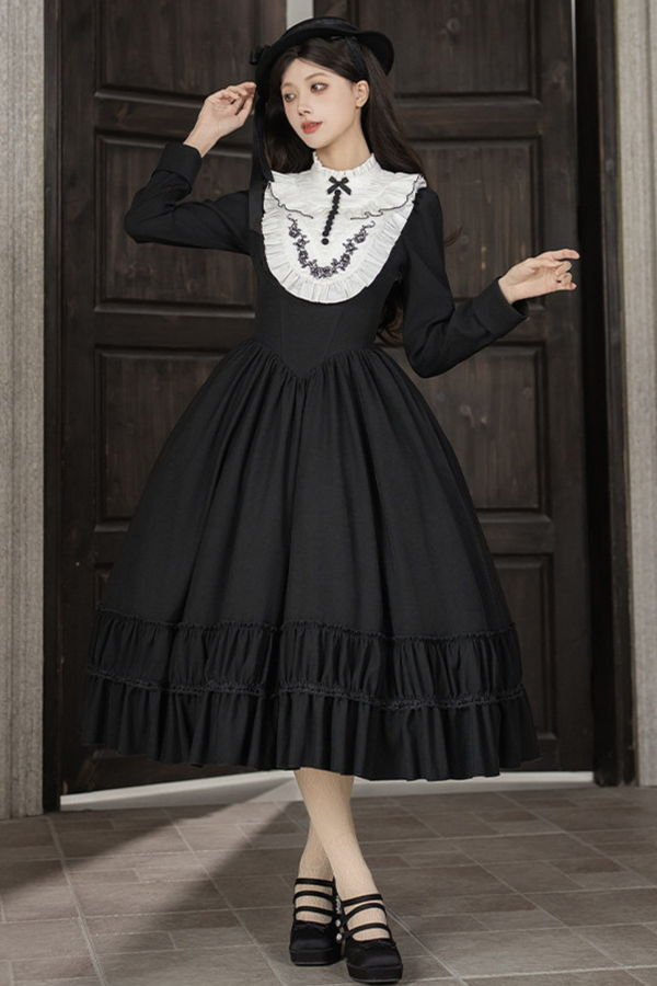Gothic Elegant Dress + Fake Collar + Hat