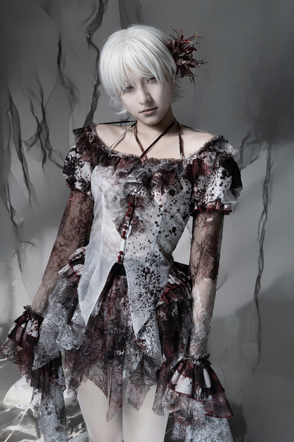 【12月10日予約締切】Bloodstainedスクエアホルターネックフレアスリーブトップス