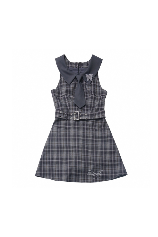 College bshirt + suspender dress + short skirt