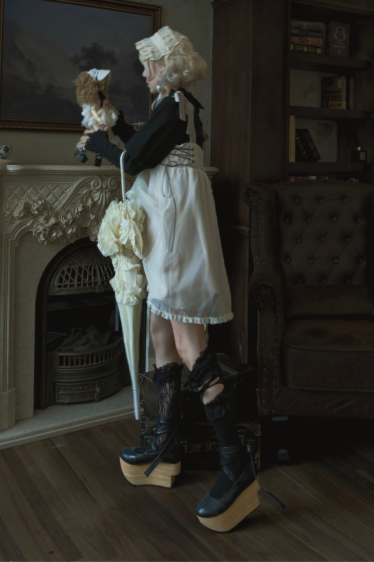 ゴシックバルーンサスペンダードレス