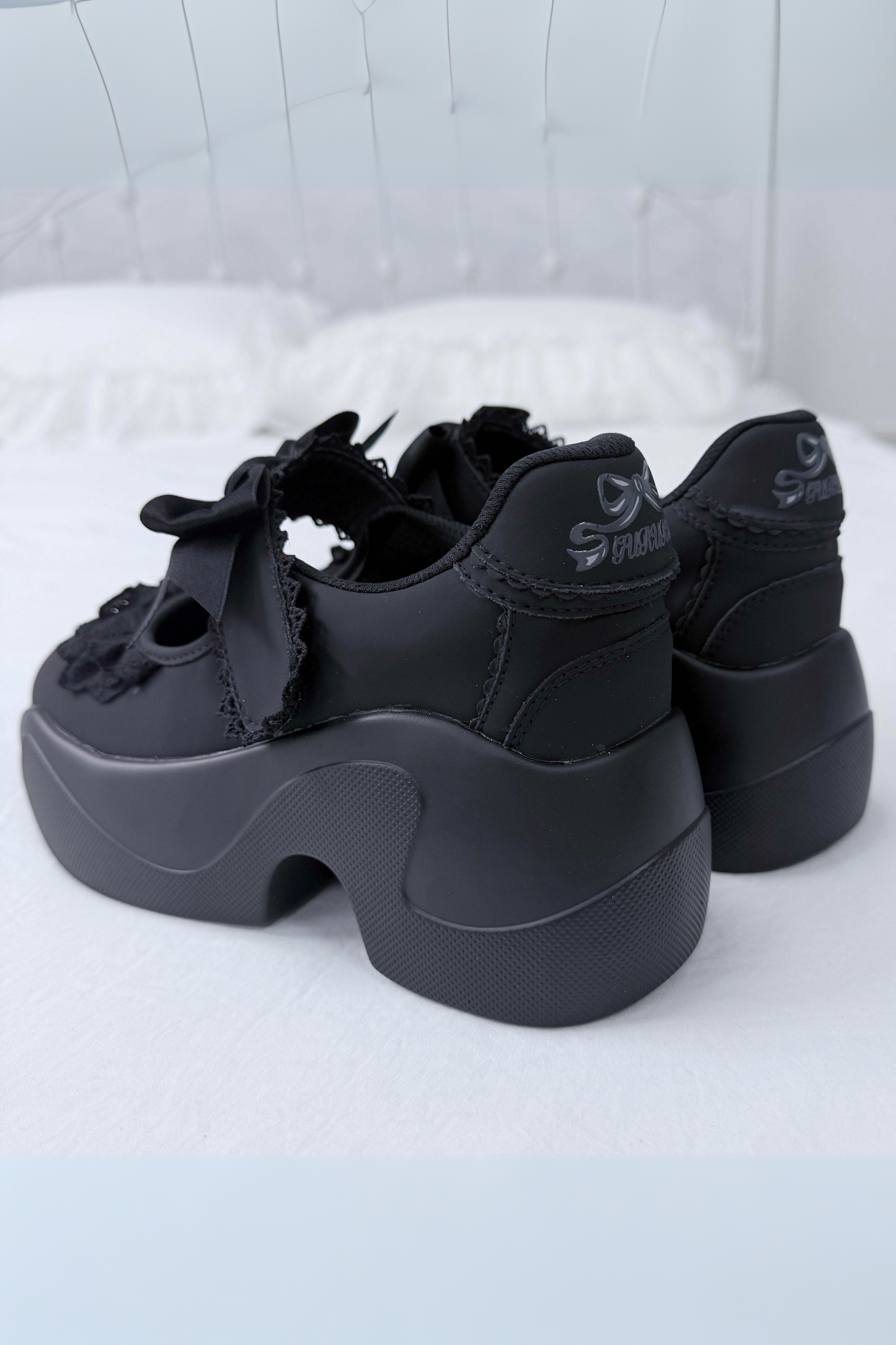 Girly Lace Ribbon Sneakers