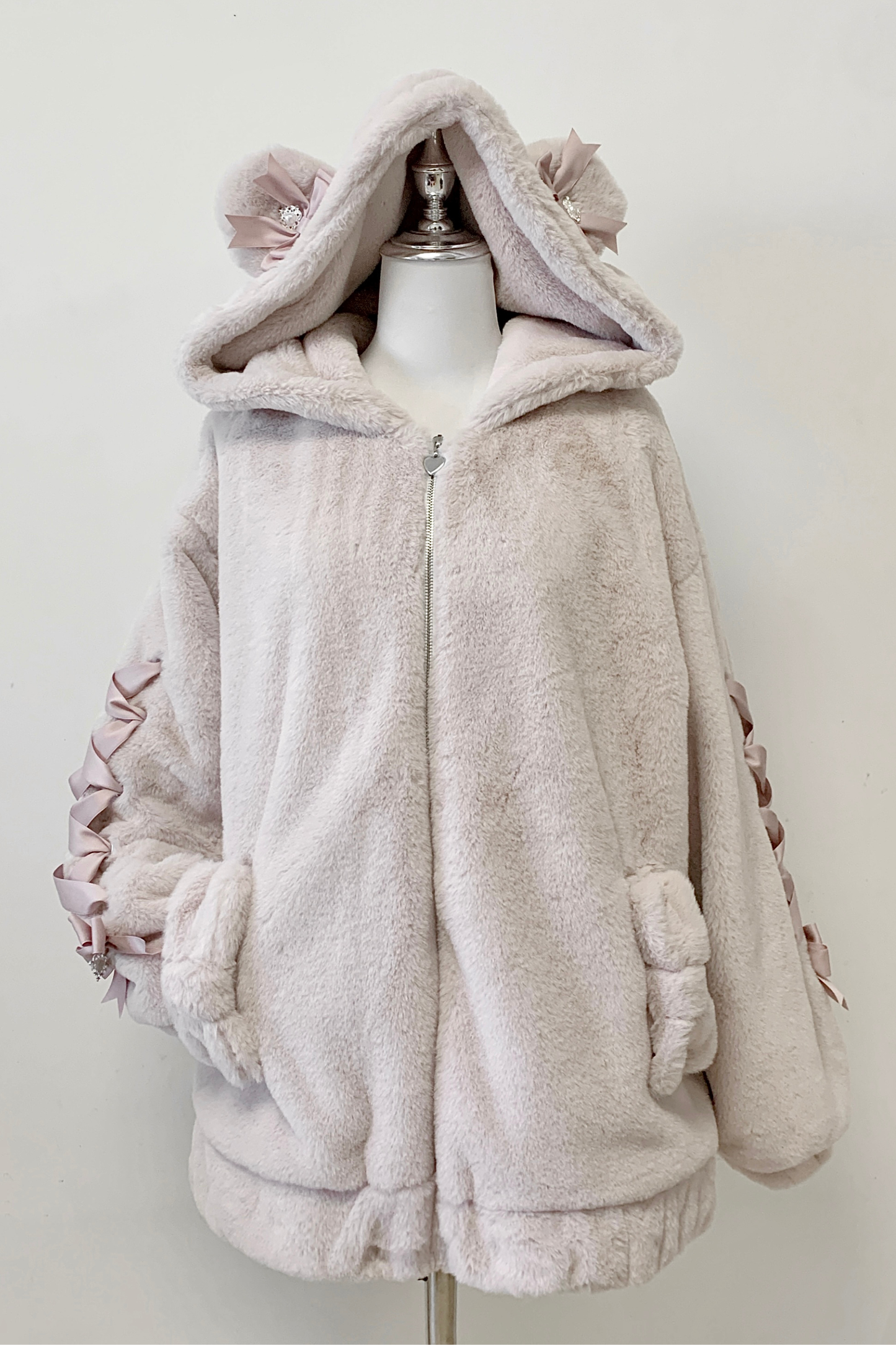 べアイヤーレースアップファーコート