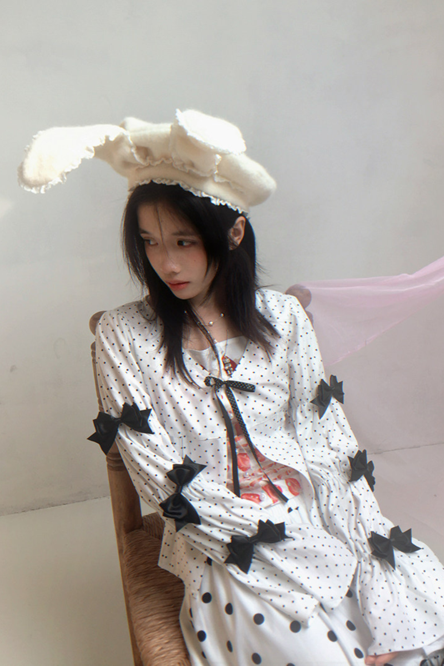 レースラビットイヤーベレー帽