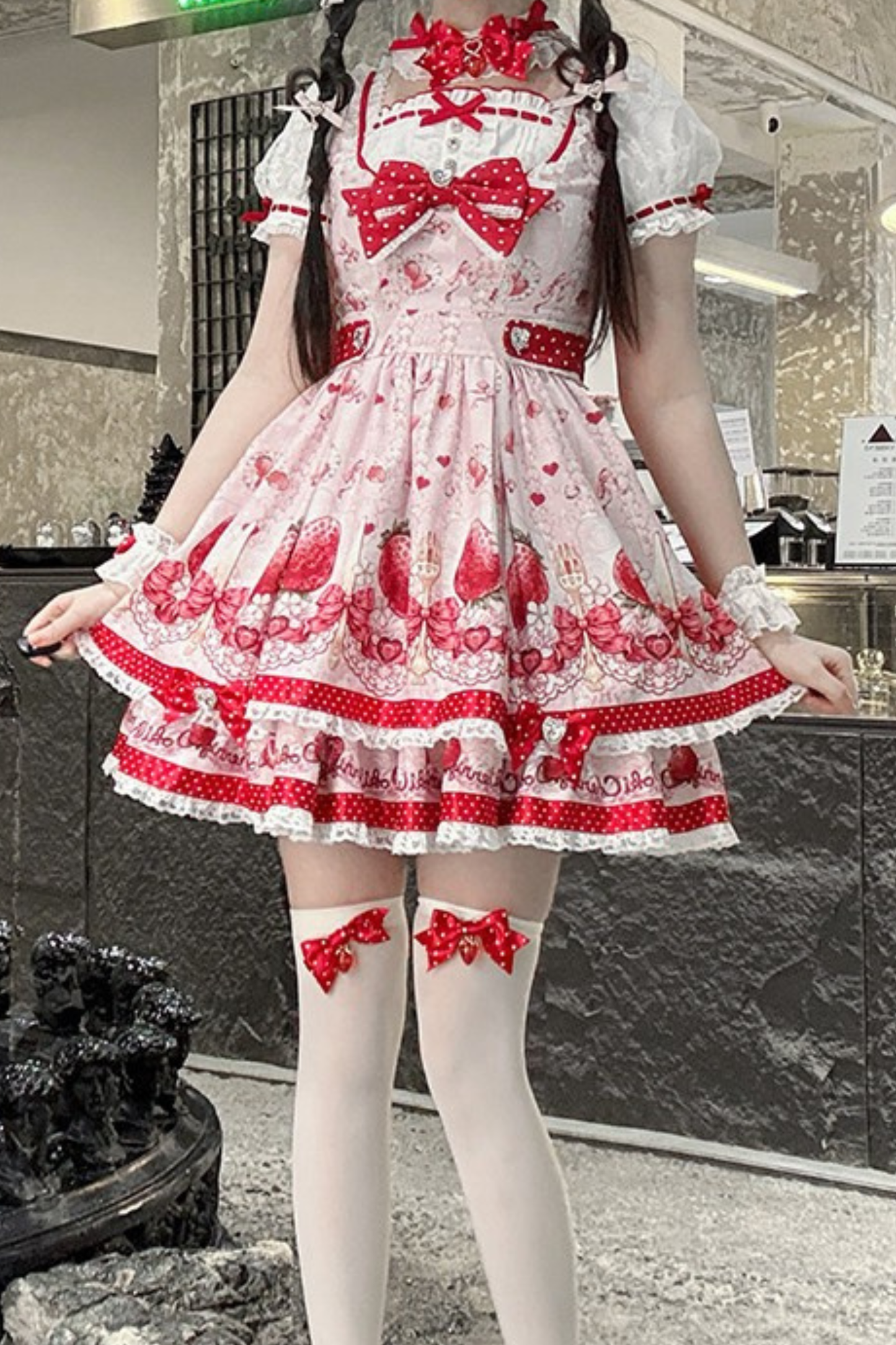 [Vorbestellung bis 3. April] Strawberry-Story-Lolita-Kleid + Accessoires