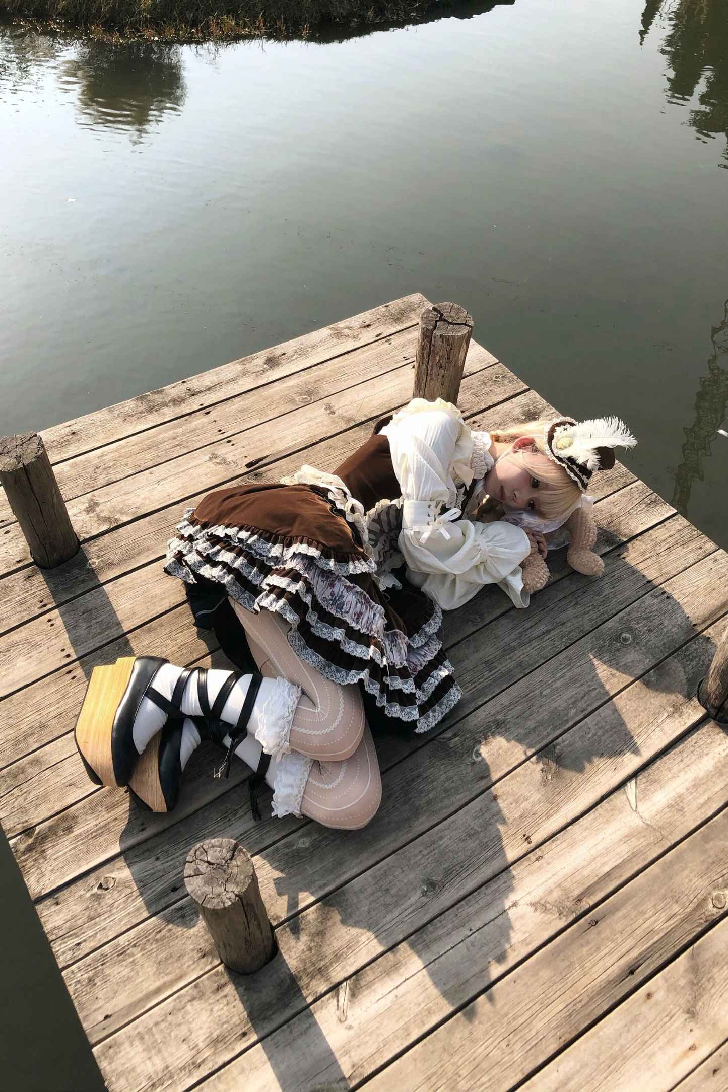 ヴェルベットフローラルレーススカート