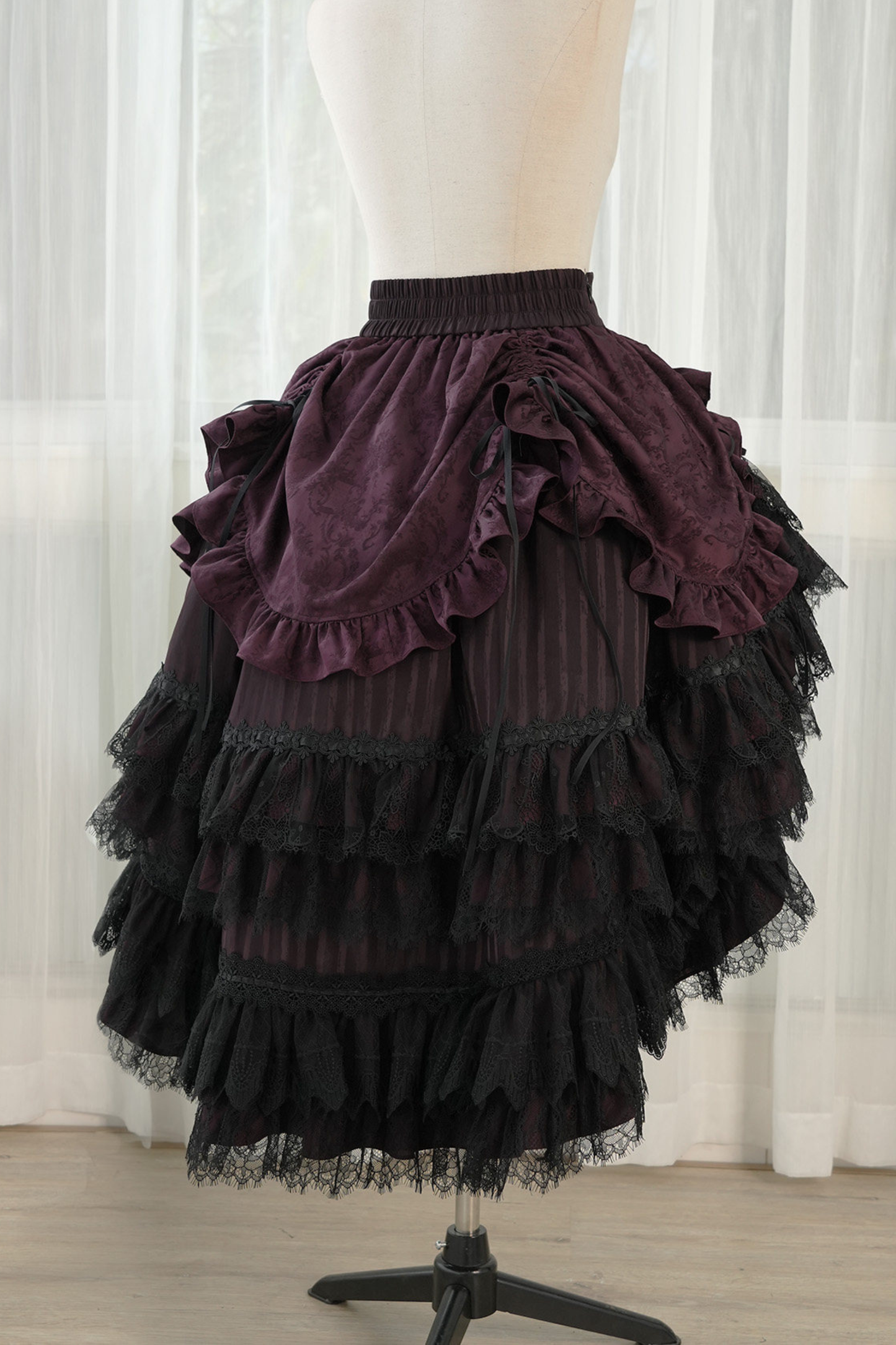 [3월 16일 예약마감] 빅토리아 릴리스 고딕 로리타 셔츠 + 조끼 + 스커트