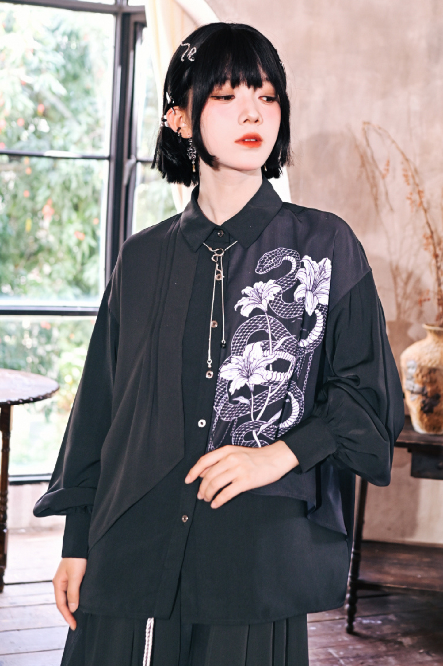 Double Layer Snake China Shirt