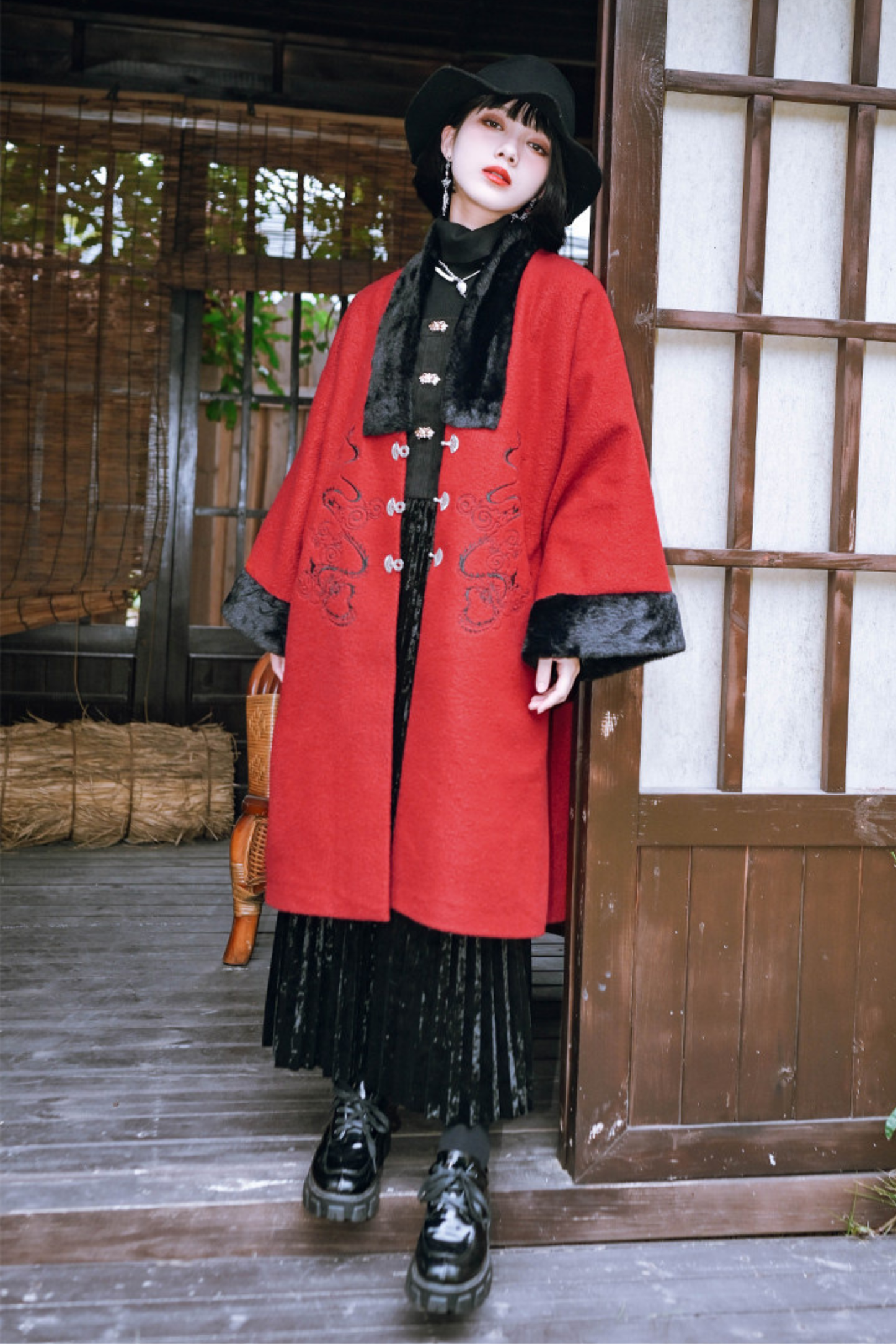 Chinese Dragon Motif Long Cardigan