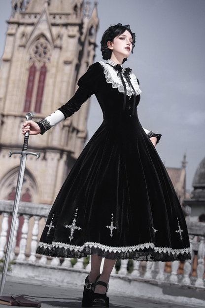 【3月1日予約締切】ムーンクロスジュリエットスリーブブラックベルベットゴシックドレス＋アクセサリー