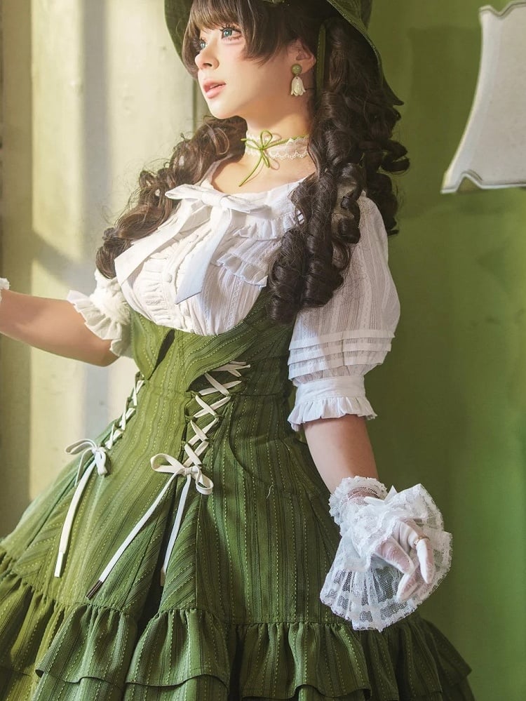 【12月29日予約締切】ゴシックロリータダークカラーストライプバッククロスフリルサスドレス