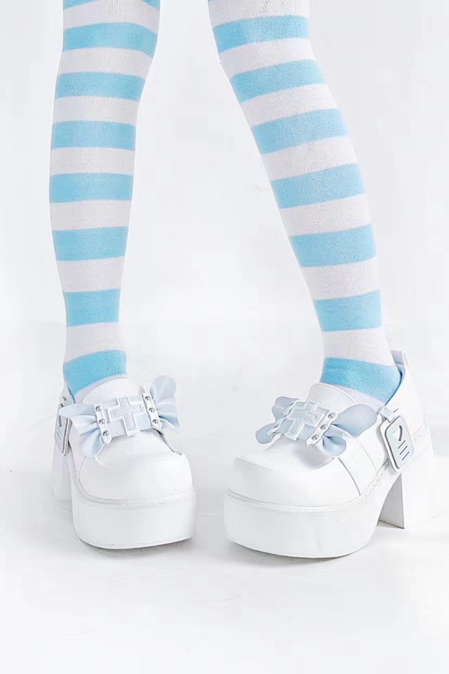 Angel Cross Ribbon Shoes