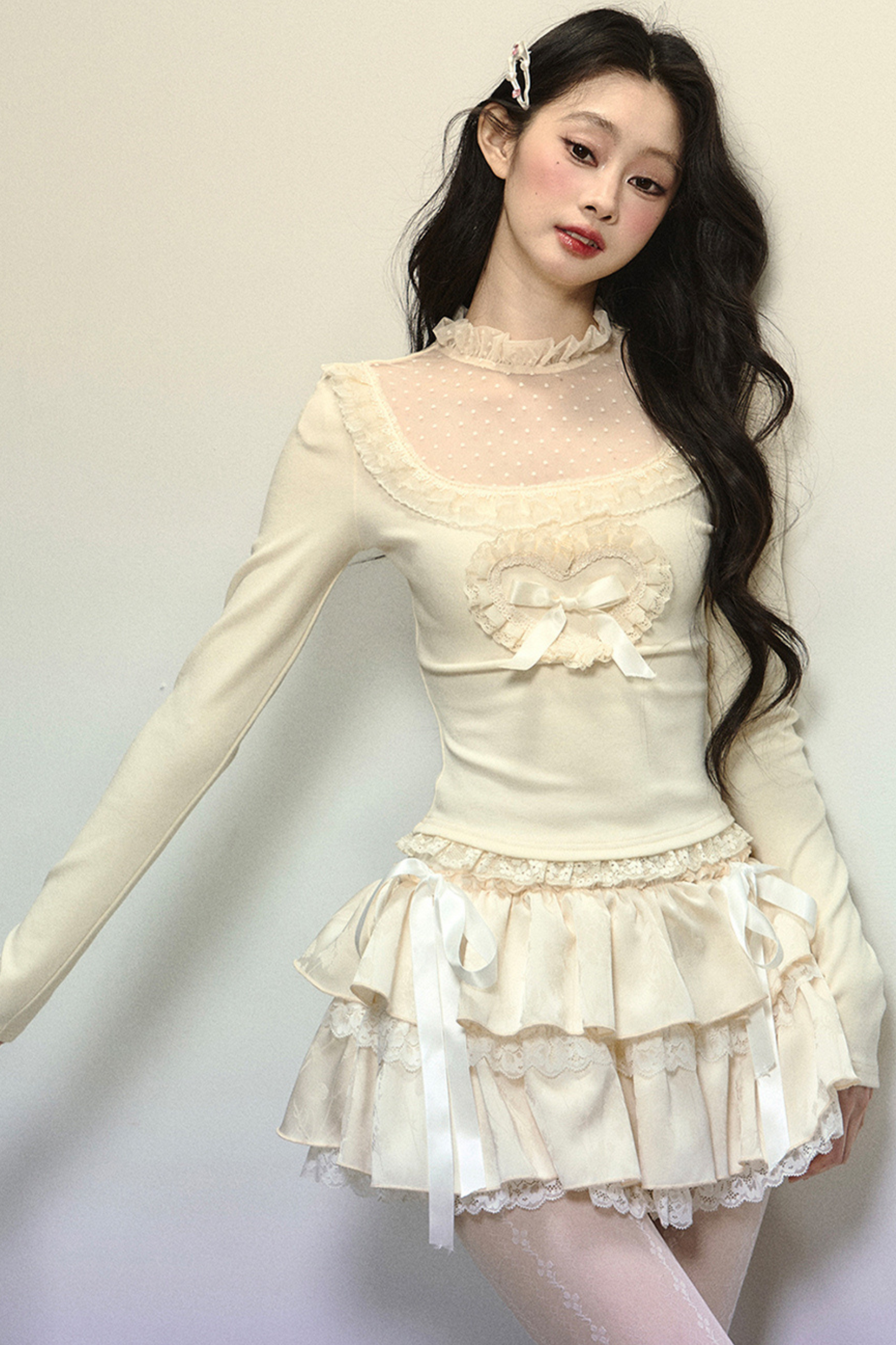 [Pre-order item] Heart Frill Ribbon Design Sweet Top