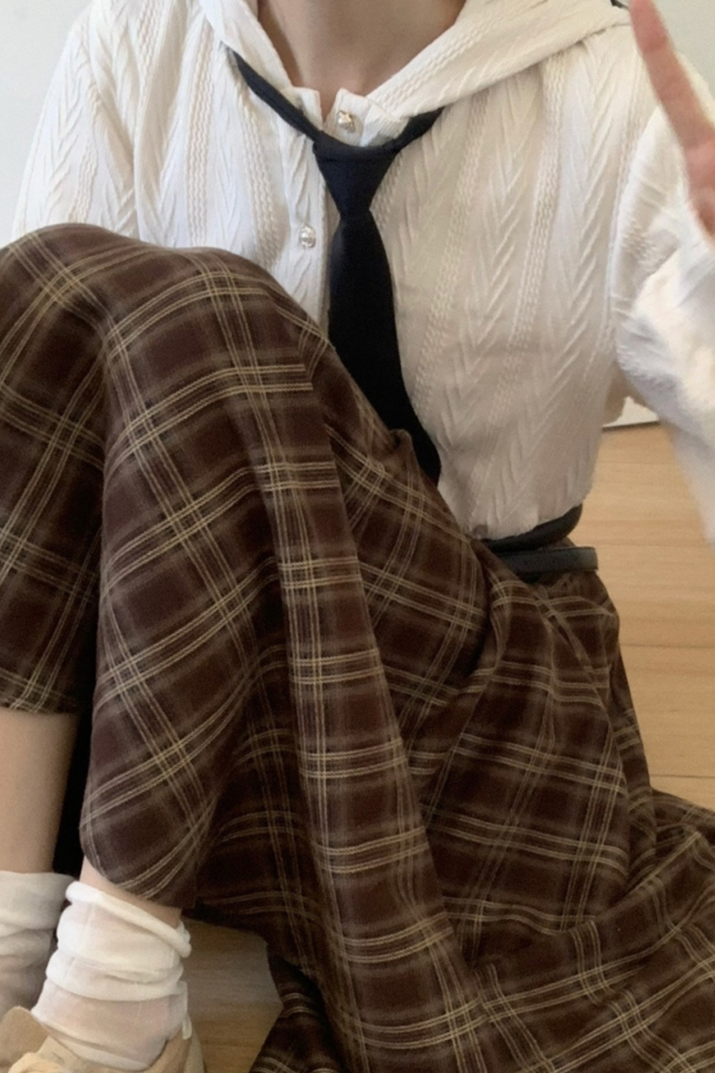 メープルトレンチコート+フードトップス+チェックスカート+シャツドレス