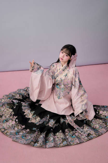 Süße China-Jacke + Plisseerock + Accessoires