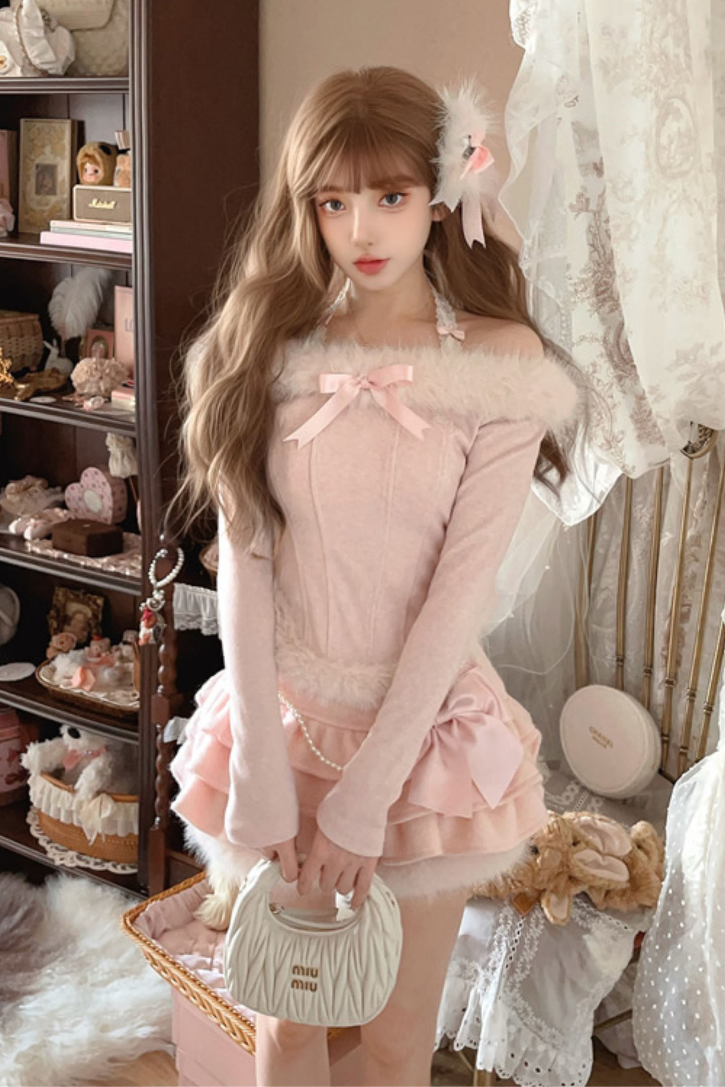 [Reservations] Sweet Fur Off-Shoulder Ribbon Top