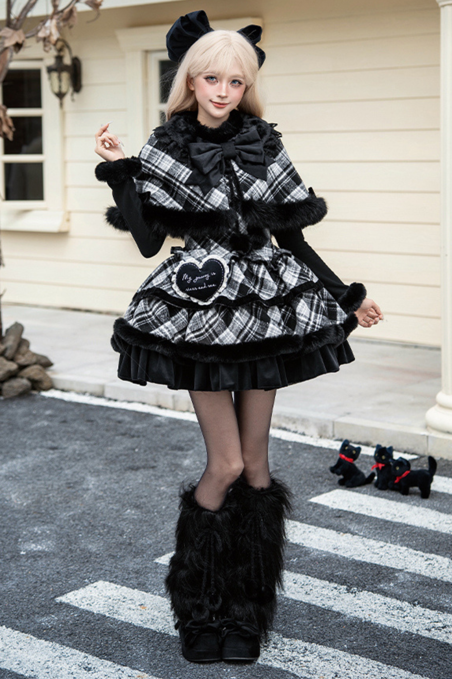 チェックドールジャンパースカート+リボンブローチ+ピン+ラブブローチ+ショール+トップス+レッグカバー