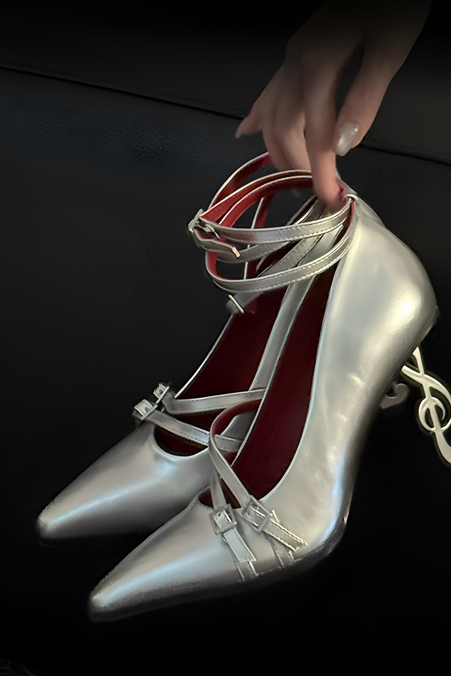 [Pre-order] Dark Gothic Pointed Toe G Clef Heel