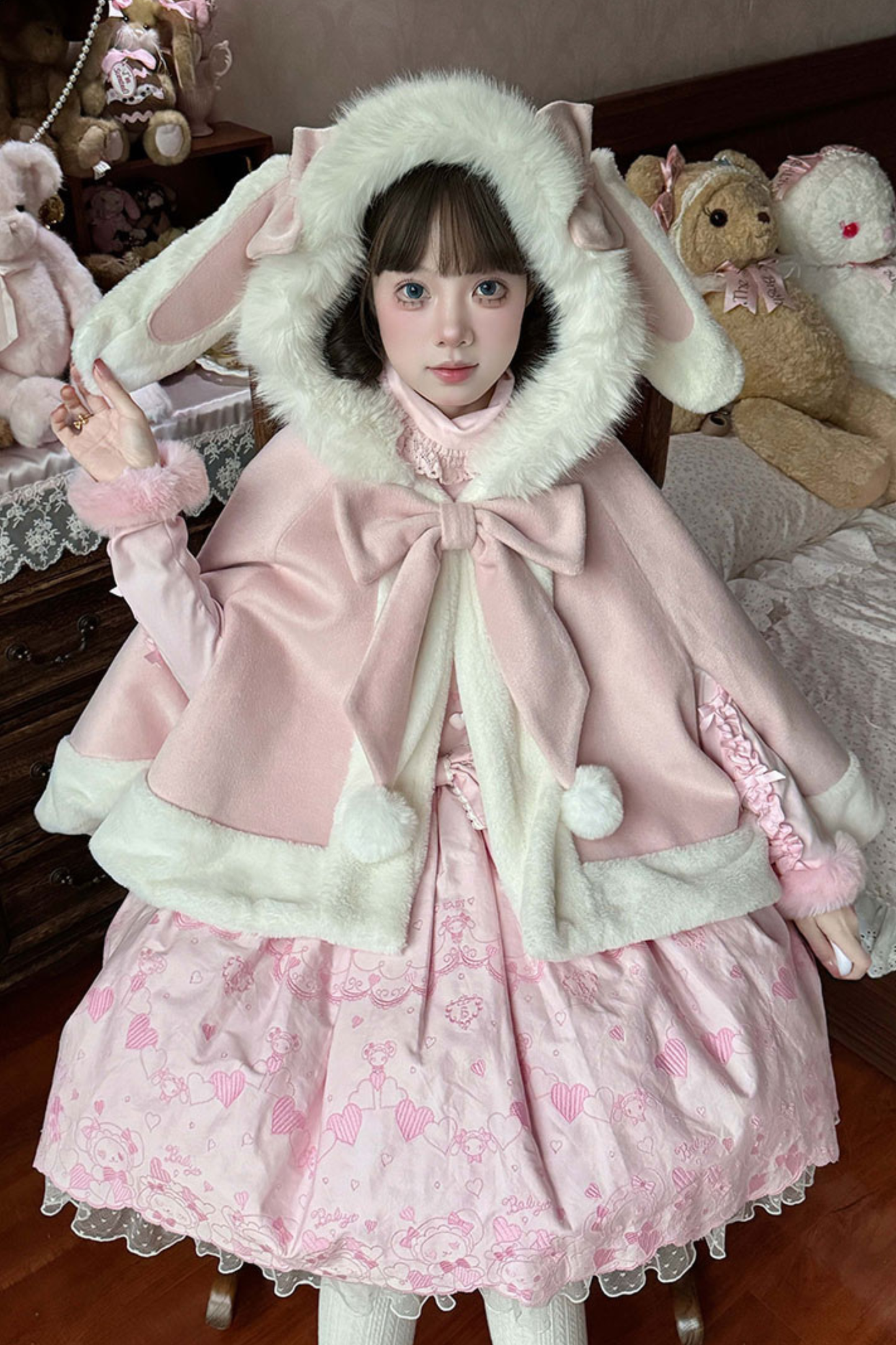 ファーバニーフードマント