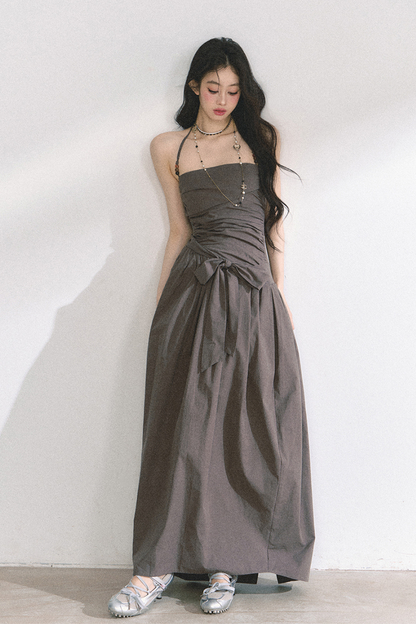 ホルターネックロングドレス