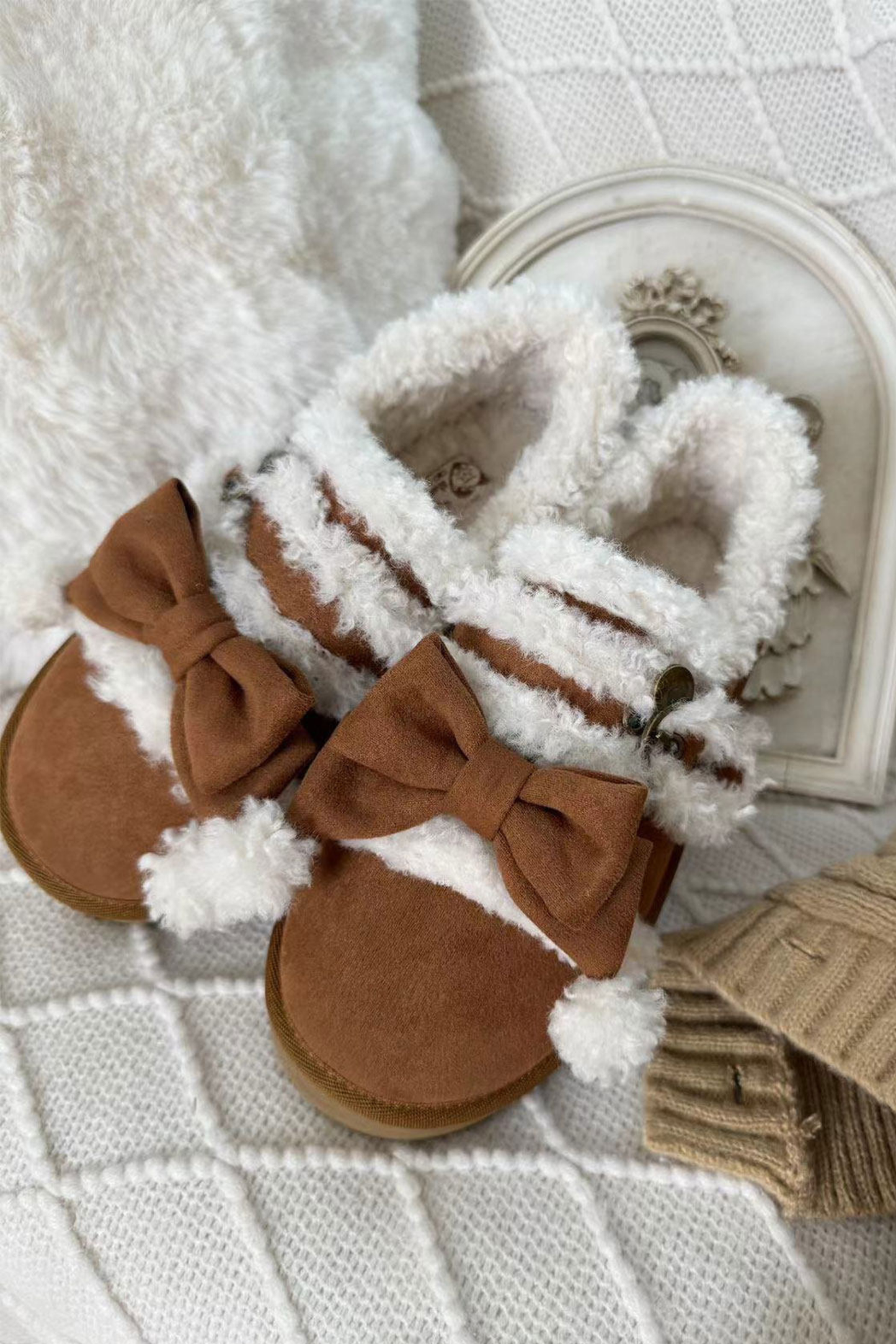 Bare Fleece Snow Boots