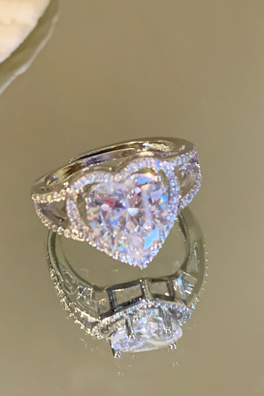 Shiny Sweetheart Ring