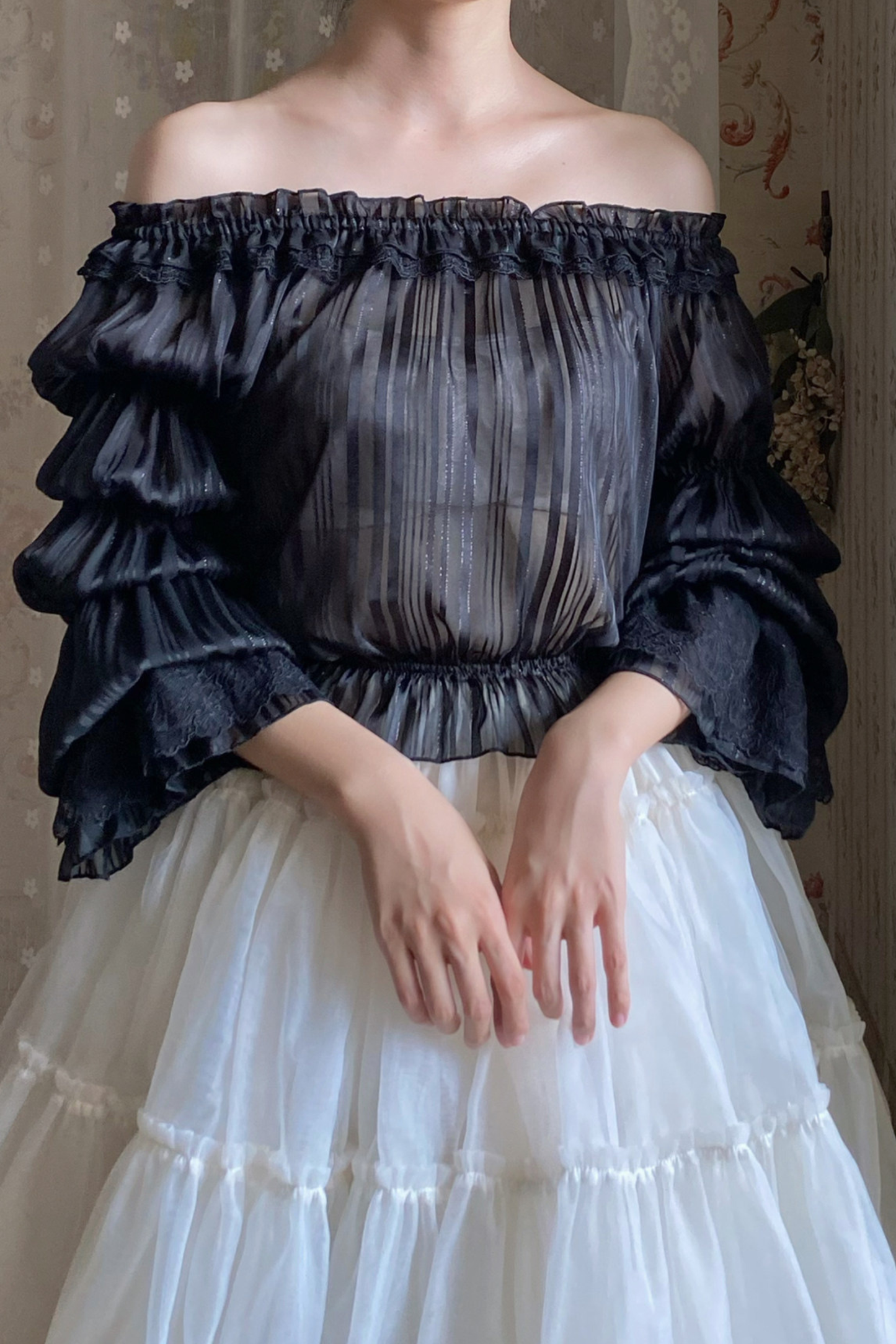 シフォンオフショルダーシアートップス