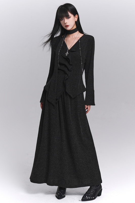 シックモードトップス＋ロングスカート