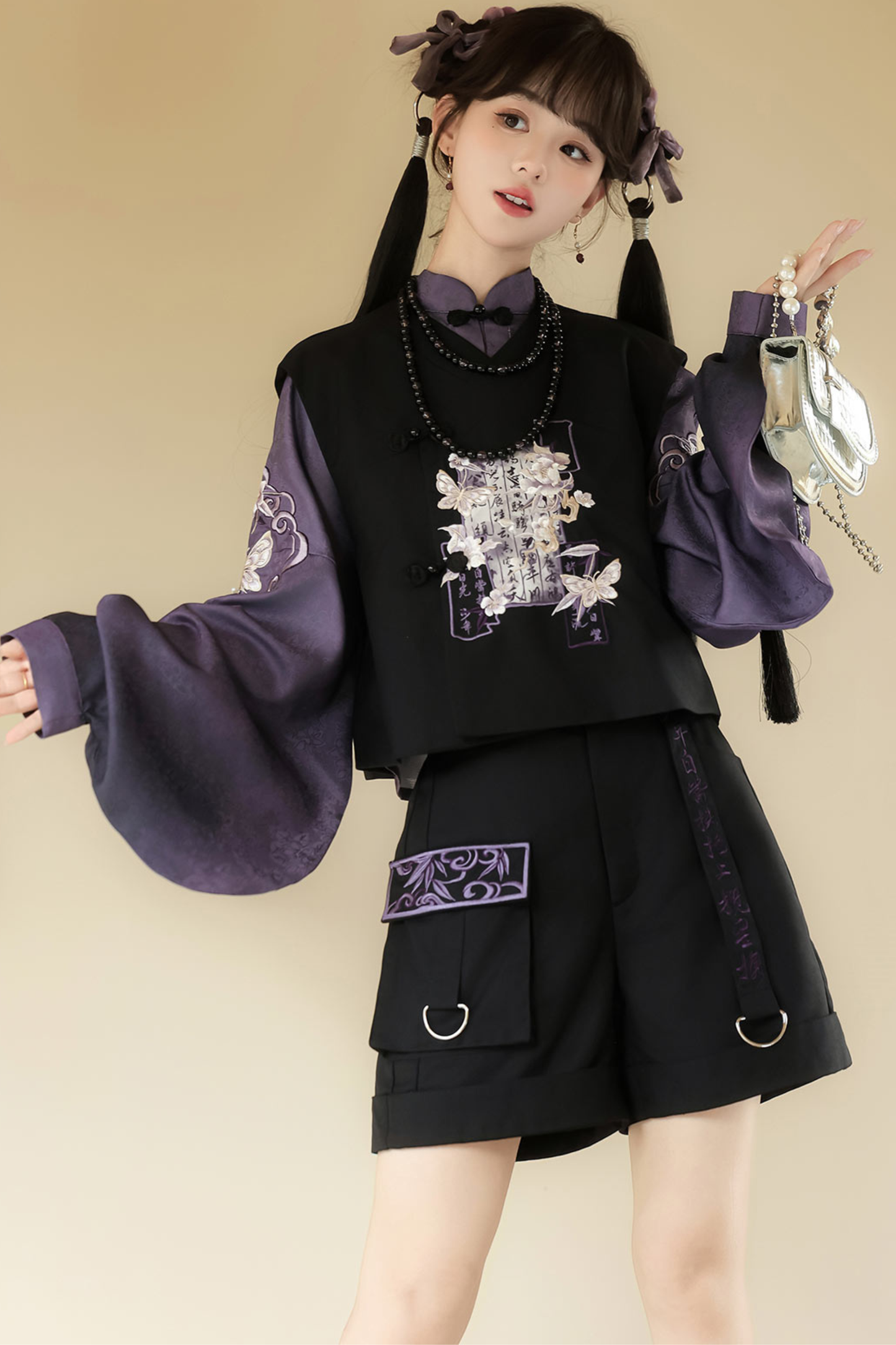 Dark china top + vest + shorts + necklace