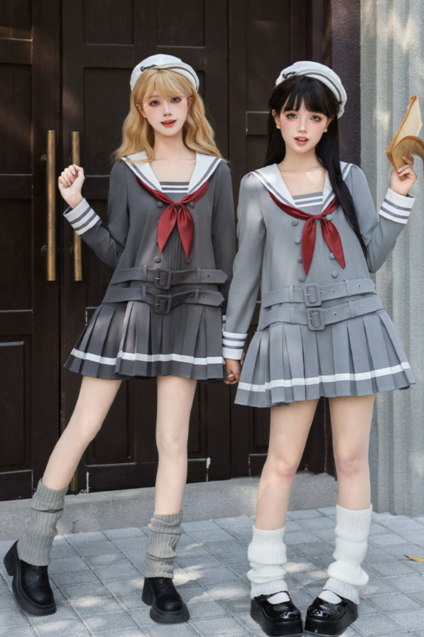Robe collège plissée à col marin + Ruban + Chapeau