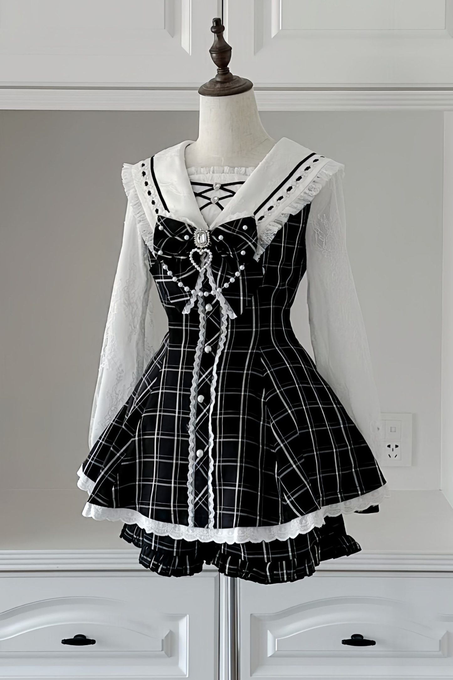 Jen Sweetheart Peplum Top + Shorts