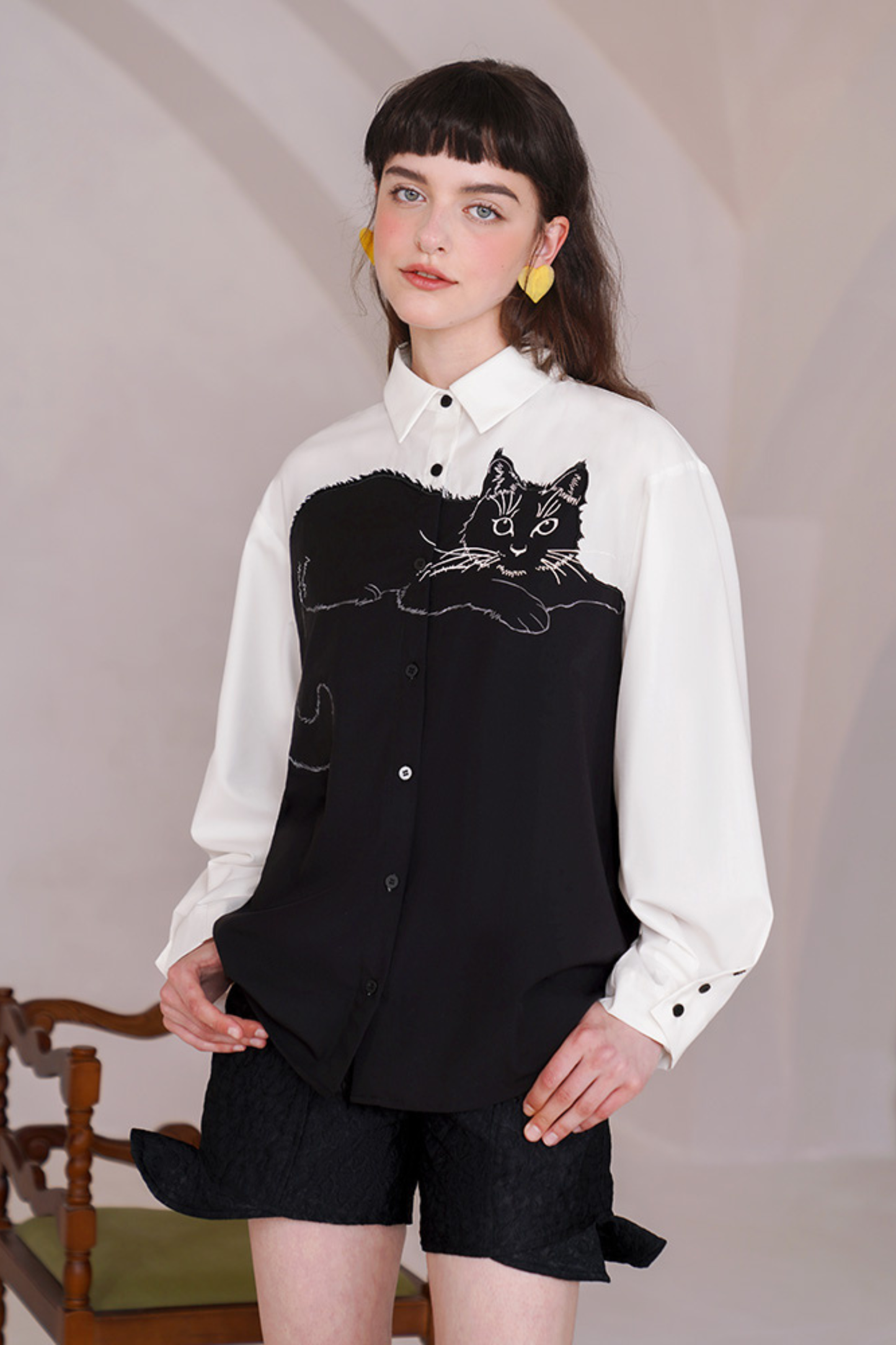 Cat contrast stitch shirt