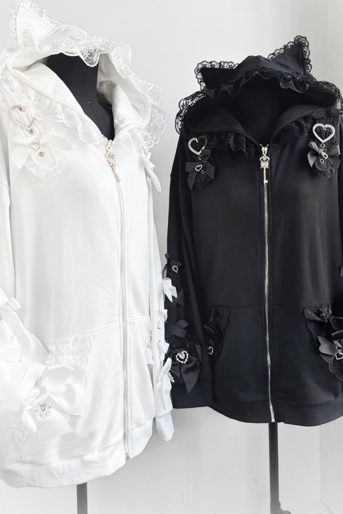 Dark-Herz-Katzen-Kapuzenjacke mit lockerem Reißverschluss