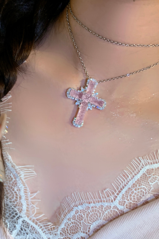 Cracked Cross Cute Necklace