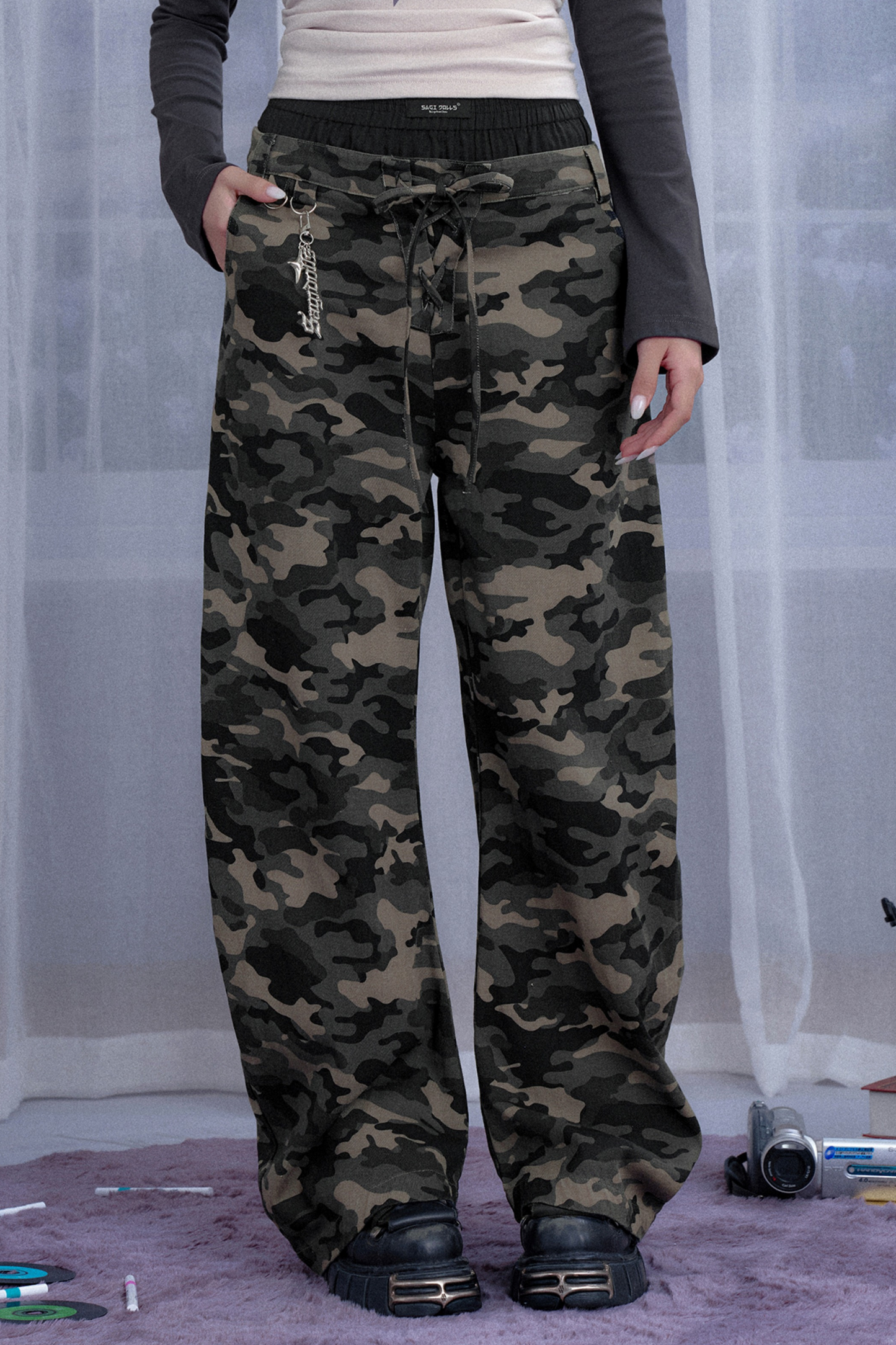 ルーズカモフラージュダブルウエストパンツ