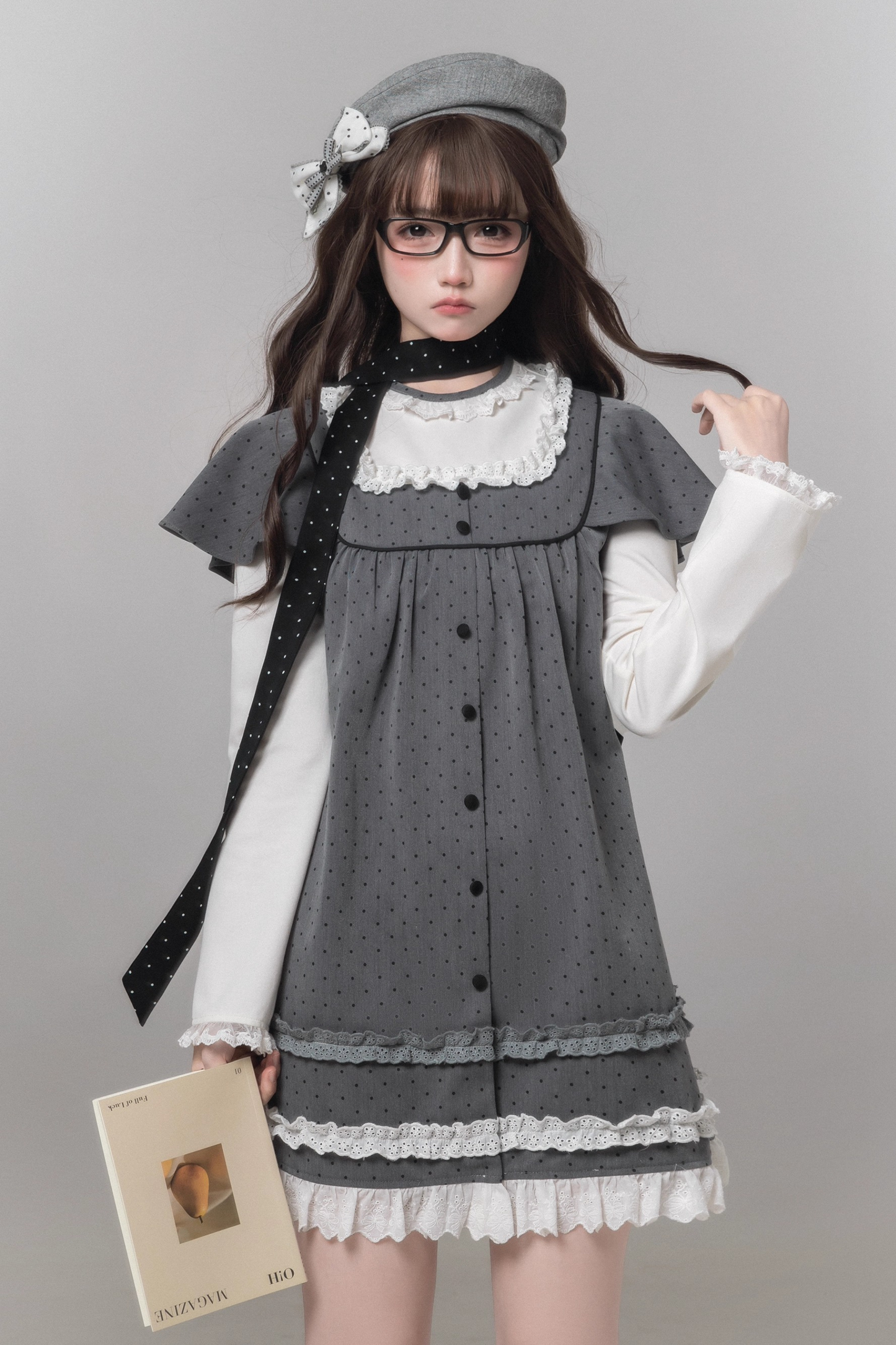 グレイポルカドットドールドレス+ベレー帽