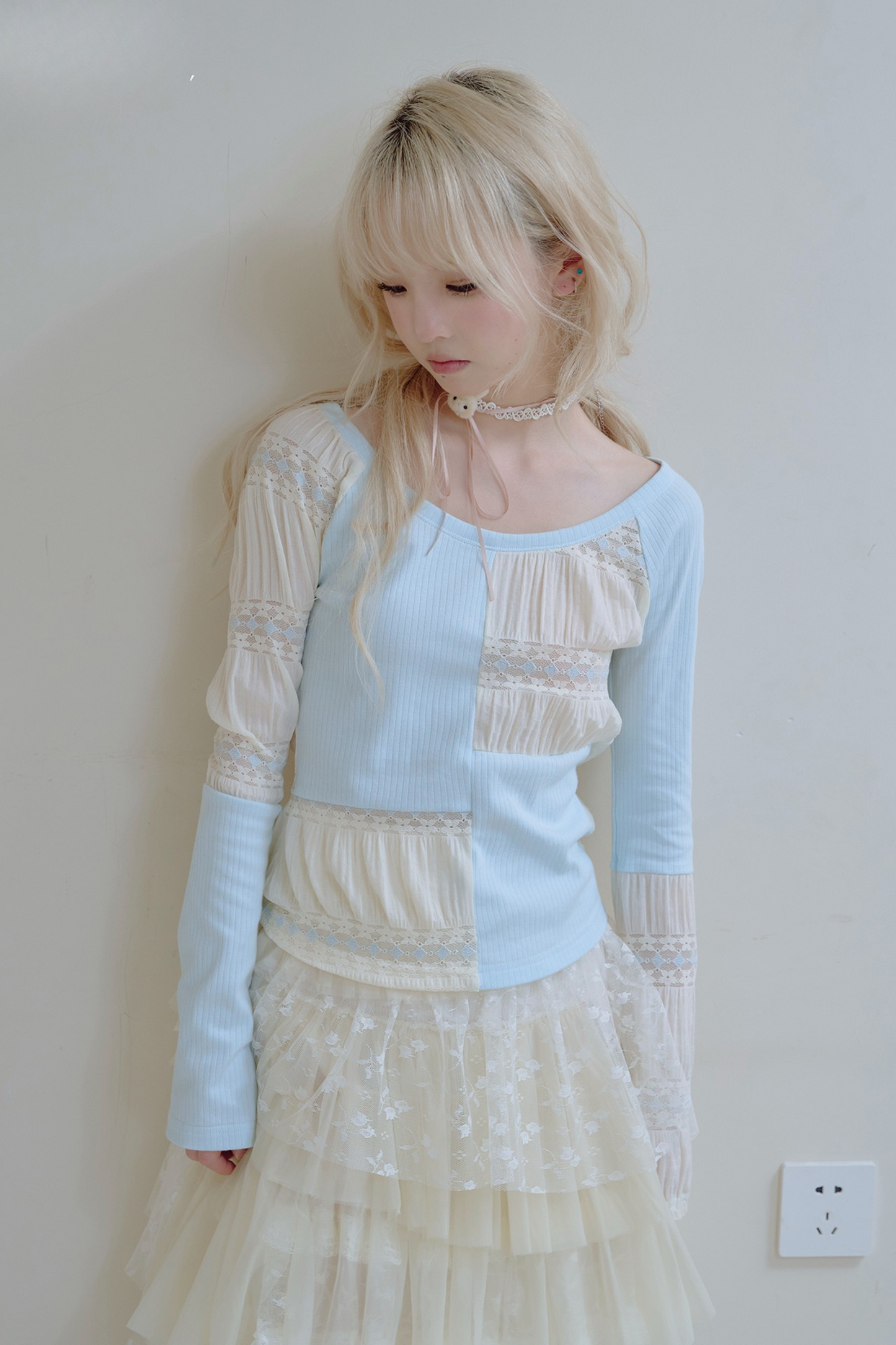 パッチワークデザインクルーネックトップス