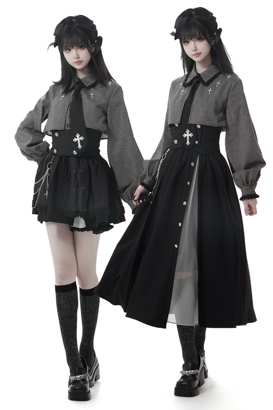 十字架のキャロルダークシャツ+コルセット+スカート