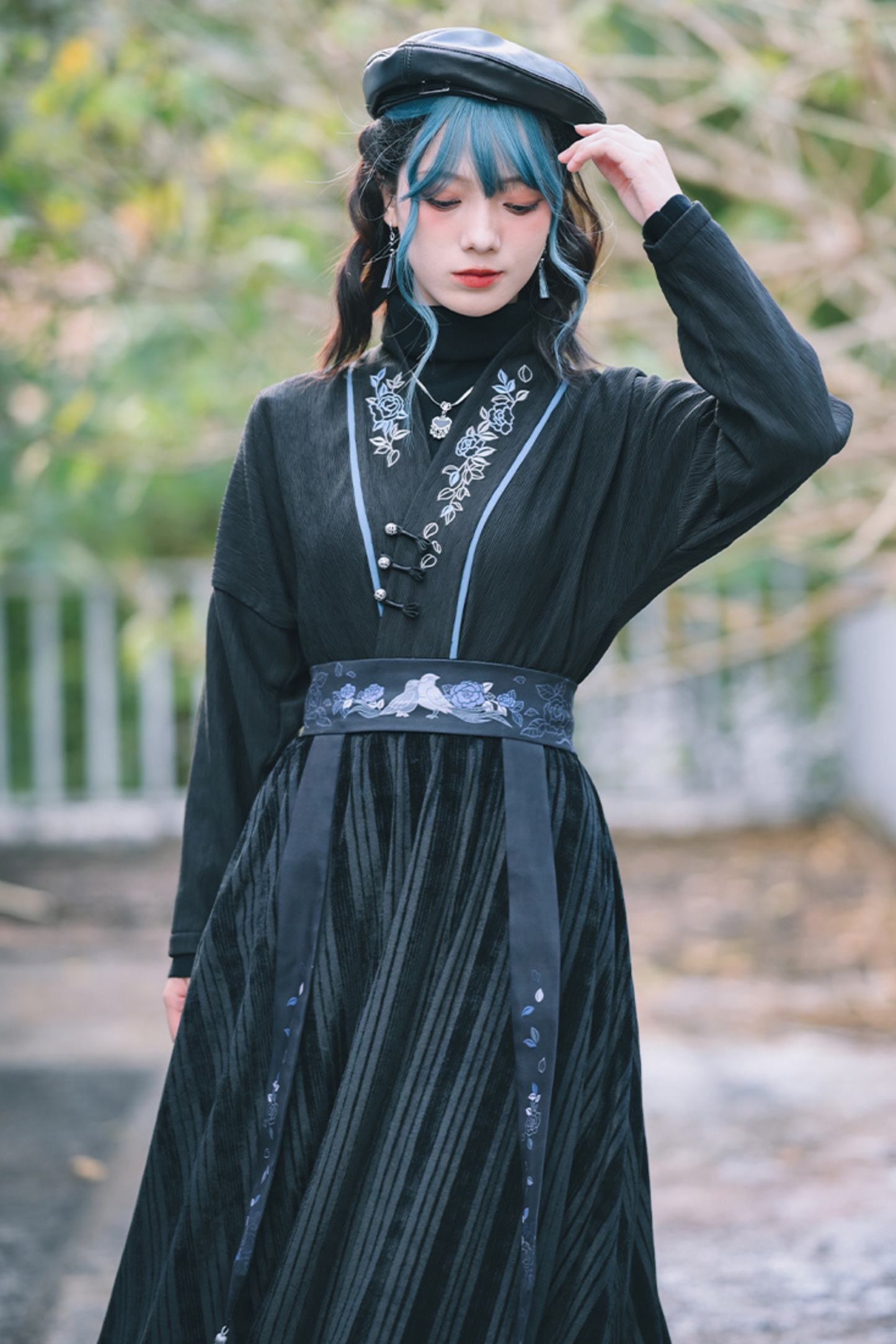 ルアンミントゥドリームチャイナトップス